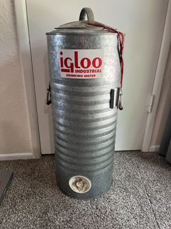 Vintage Igloo 5 Gallon Water Cooler