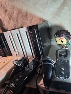 Video Game Wii Bundle 