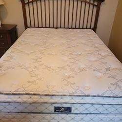 Thomasville Queen Bed And Serta Mattress Like New
