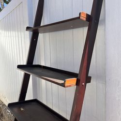 Ladder Leaning Bookshelf 