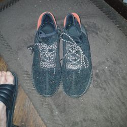 Yeezzy Adidas Size 10 1/2 Black