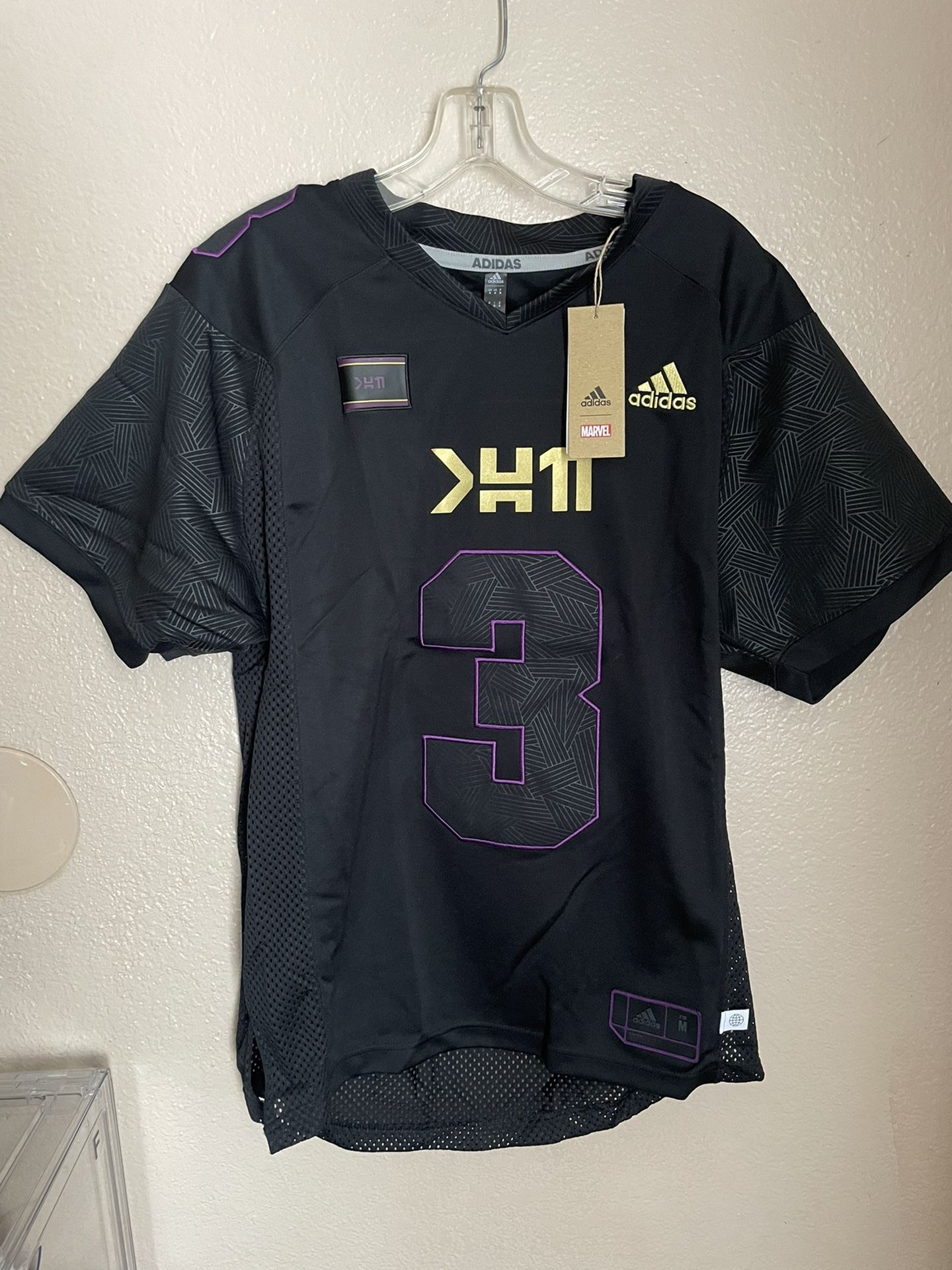 Marvel BLACK PATHER Jersey Men's Medium