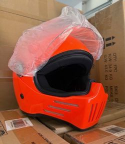 Vintage integral helmet for motorcyclists