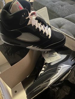 Jordan 5 black metallic size 13