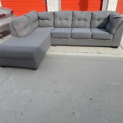 Sectional couch 