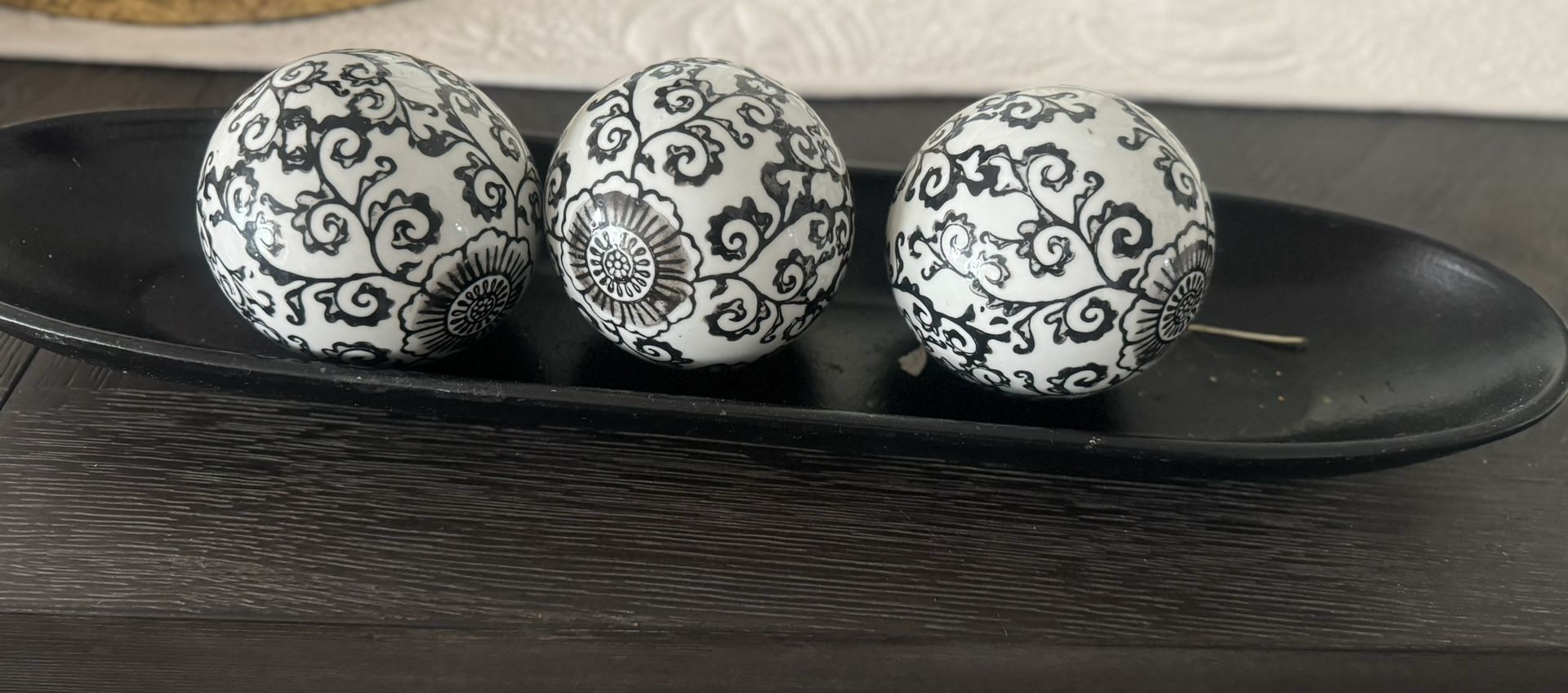 Black And White Decor