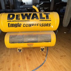 Dewalt Electric 4 Gallon Air Compressor