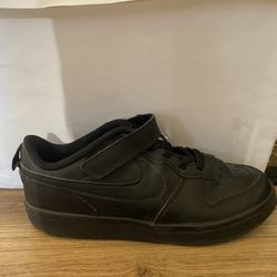 Black Nike Velcro Size 2.5