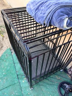 Large Heavy-Duty Metal Dog Crate
