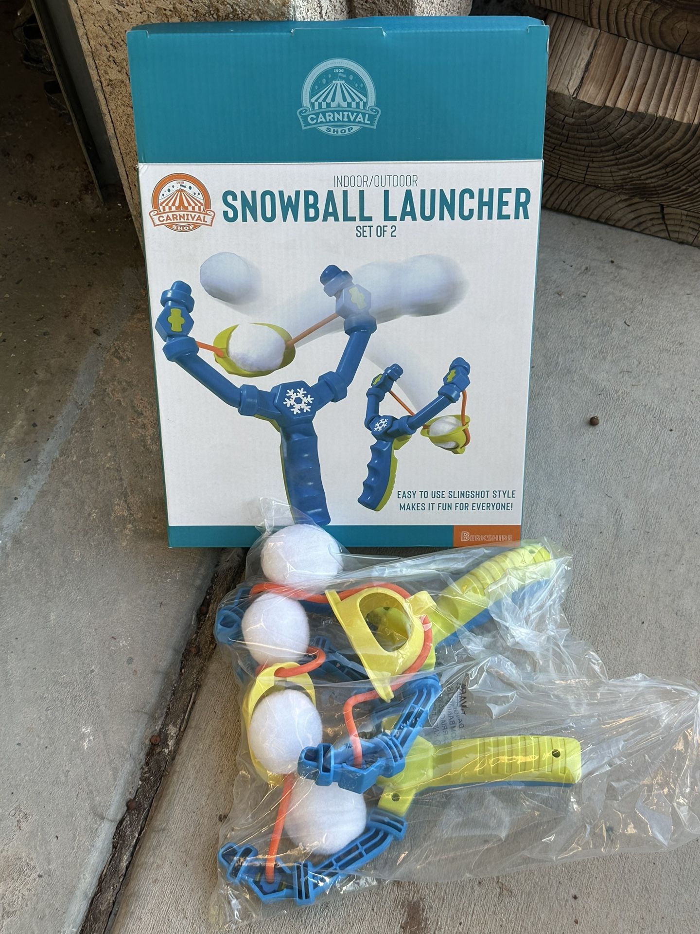 Snowball fight Game