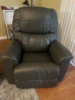 Brand New Lazy Boy Recliner