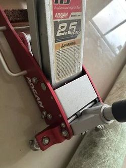 Argan 2.5 Ton Floor Jack