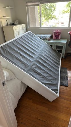 Box Spring (Queen)
