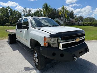 Chevrolet Silverado 3500 Flatbed Dually Truck