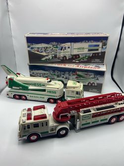 Hess collectible trucks (4)