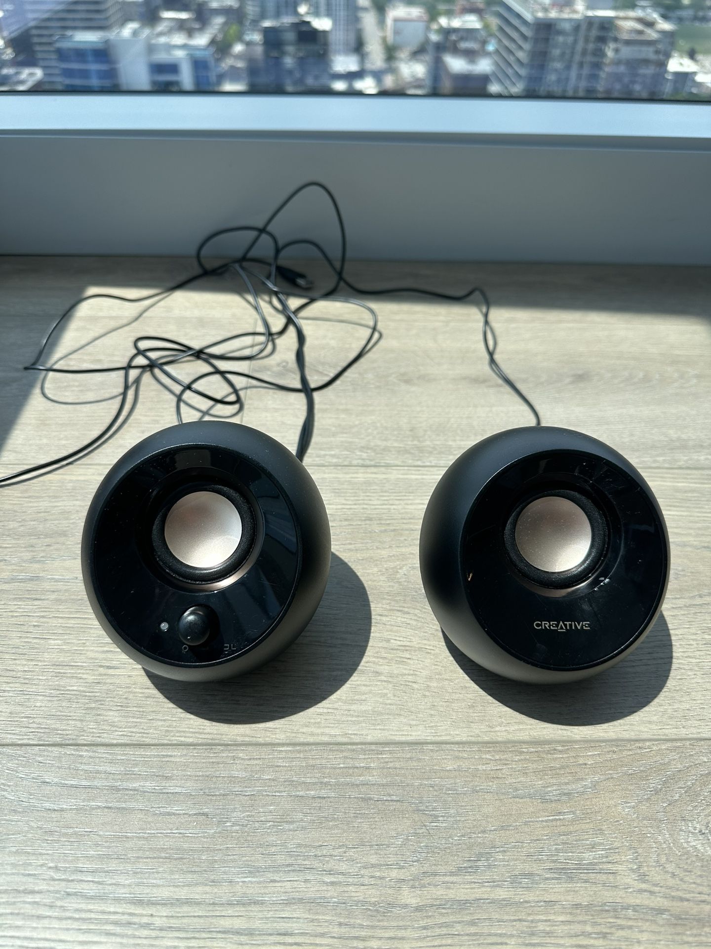 Creative Pebble V3 Minimalistic 2.0 Desktop Speakers (Excellent Condition)