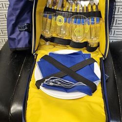 Vintage Picnic Backpack Set For 4 W Bottle Place Los Angeles CA Justice Honor 