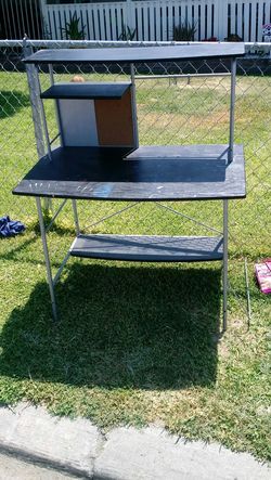 Great Project Desk $10