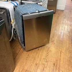 BOSH DISHWASHER 24” INCHES