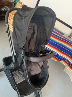 Evenflo car seat and stroller combo