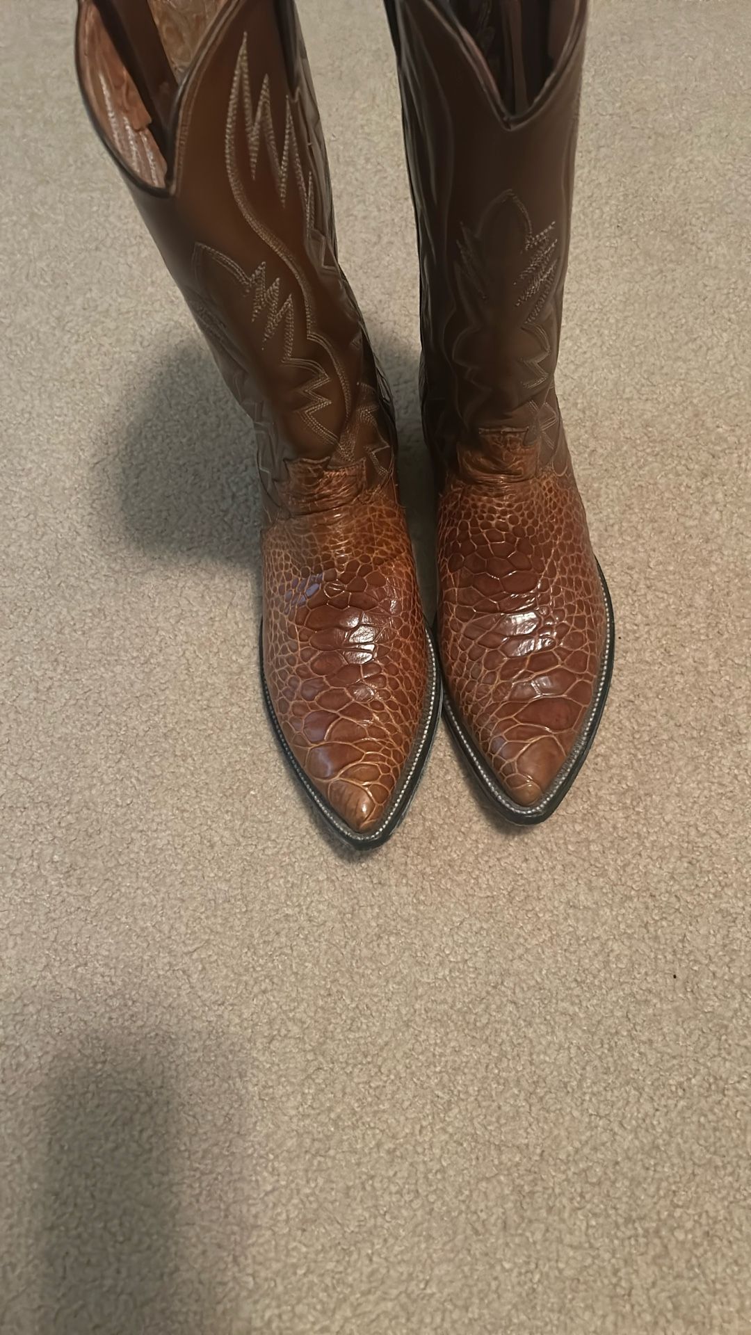 Very Fancy Justin Cowboy Boots