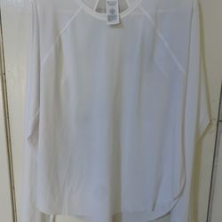 ATHLETA white active to thin and breathable Lg.