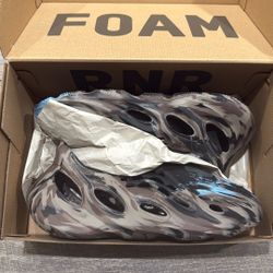 Adidas YZY Foam RNR