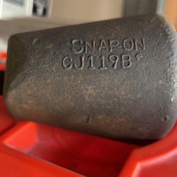 Snap On. Puller. CJ119B