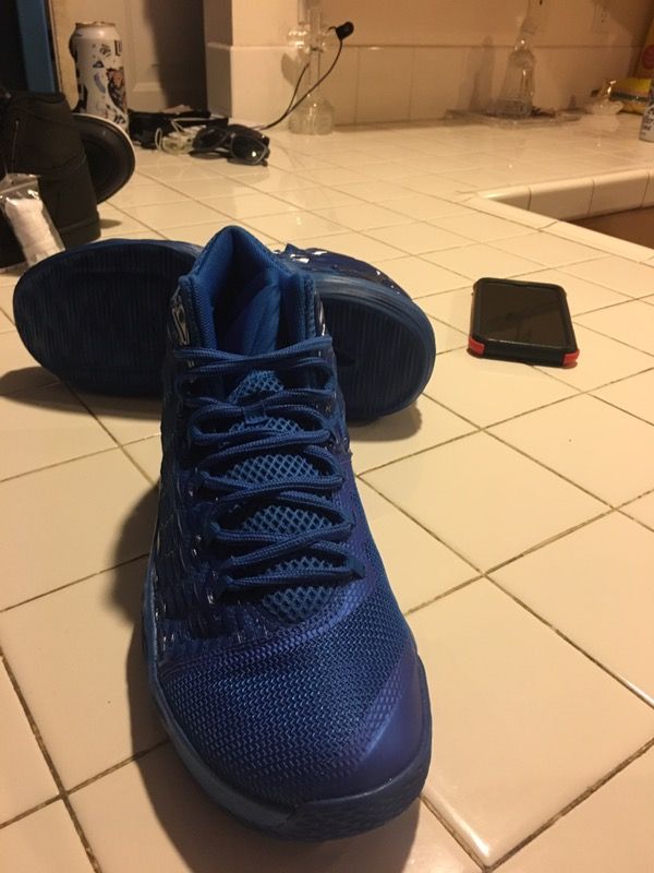 Jordan melo m13 brand new never used size 10