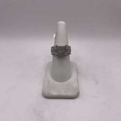 10kt Diamond Engagement Style Ring 