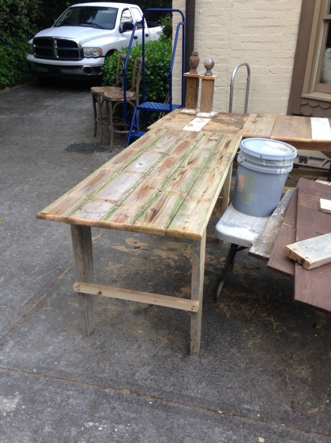 Farm table