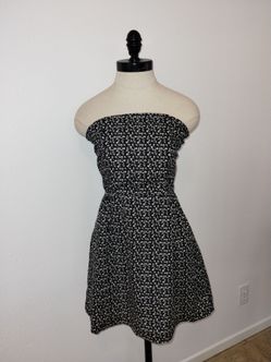 Mudd Black White Floral Strapless Dress Juniors Size Small EUC