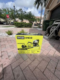 RYOBI 18V ONE+ 1 GALLON ELECTROSTATIC SPRAYER KIT