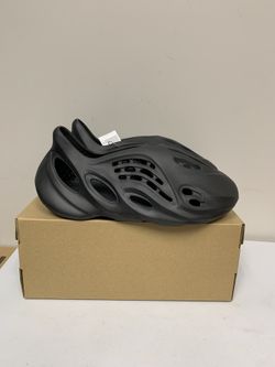 Adidas Yeezy Foam RNR - Onyx Size 12
