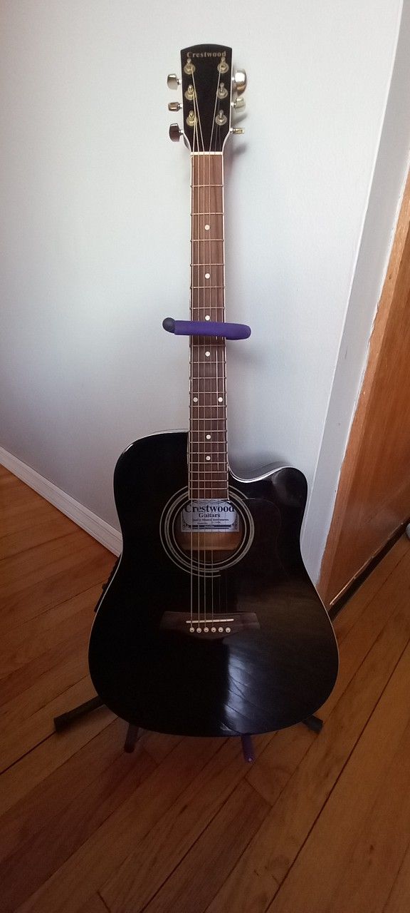 Crestwood 2017 Acoustic Guitar