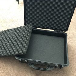 Pelican case 1550 With New Foam 