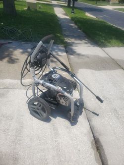 2700 Subaru Pressure Washer 