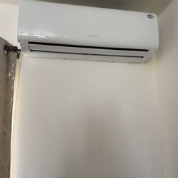 ConfortTotal Mini Split Air Conditioner And Heater 12000 BTUs