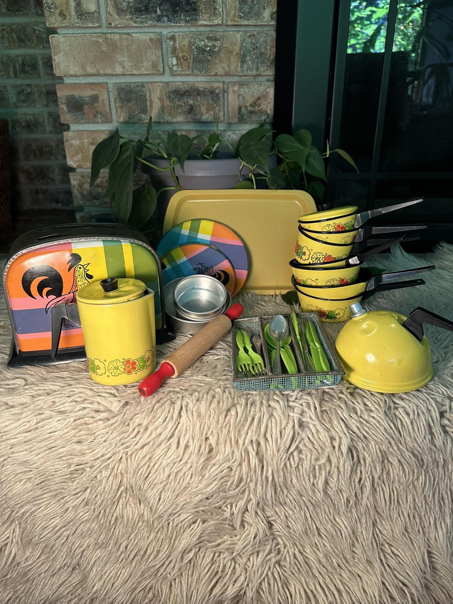 Vintage Tin Toy Kitchen Set & More - Rare!