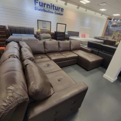 COMFY NEW MONTEREY BROWN SECTIONAL SOFA WITH STORAGE CHAISE ON SALE ONLY $1299. IN STOCK SAME DAY DELIVERY 🚚 EASY FINANCING 
