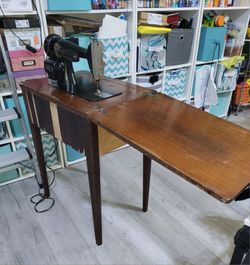 Singer Sewing Machine