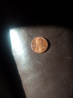 1982 Rare No Mint Mark Coin
