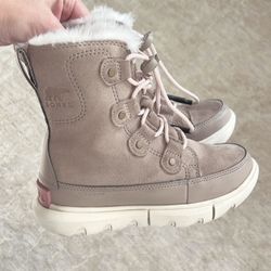 Girls Size 1 Sorel Explorer Snow Boots
