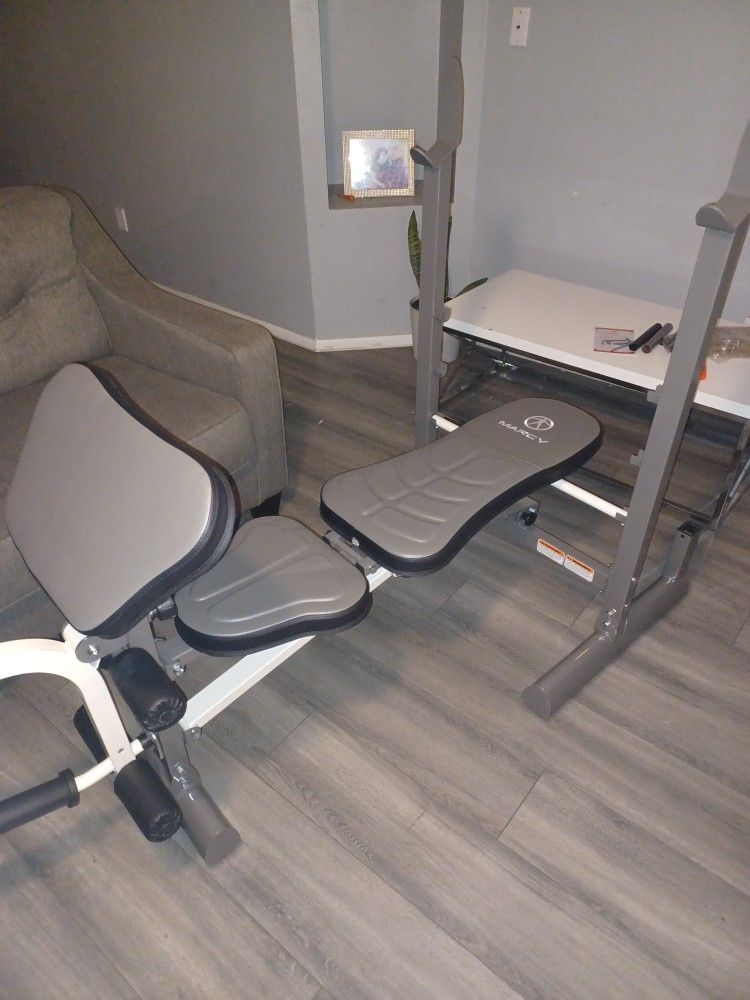 Folding Standard Weight Bench