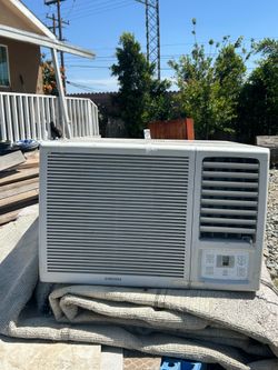 SAMSUNG WALL/WINDOW AC