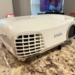 Epson LCD Projector!!! Works great!!
