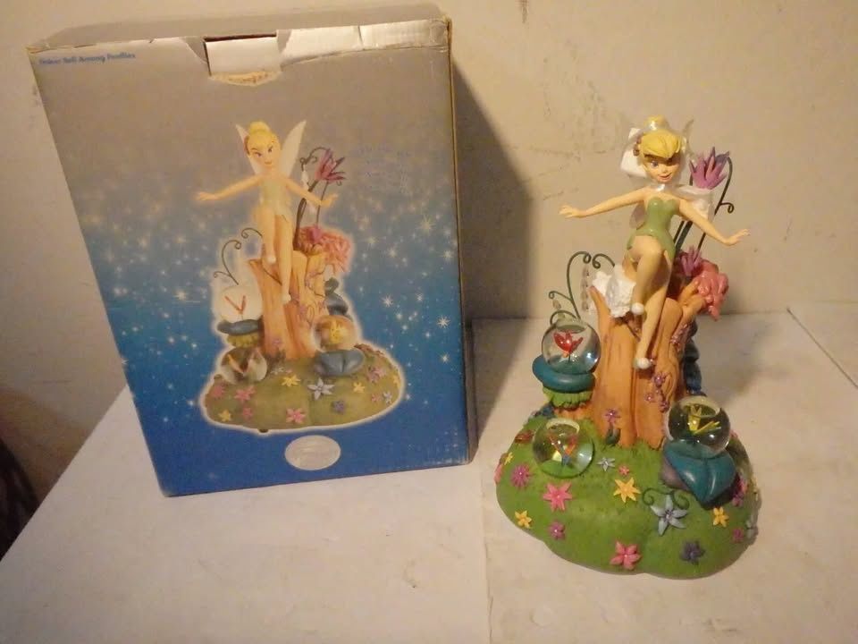 NEW Disney Tinker Bell Among Fireflies Musical Snow Globe NIB "You Can Fly"