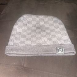 Loui V Beanie 