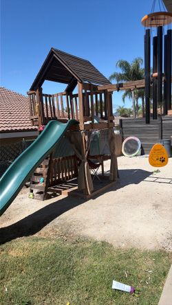 Play house. Free
