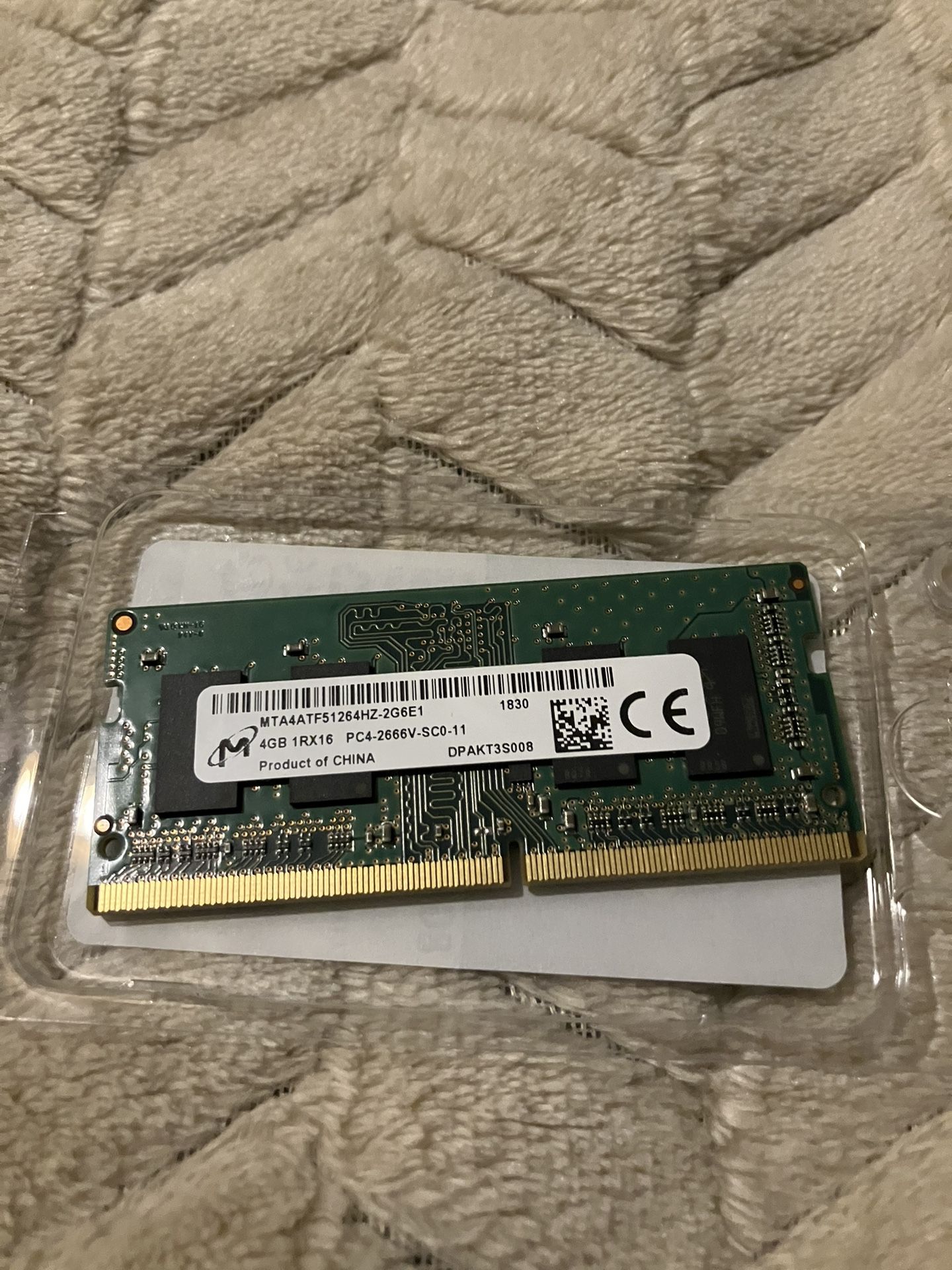 4GB DDR4 RAM
